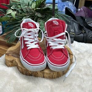 Vans Off The Wall skateboard hightop tennis shoes Red women’s 7, men’s 5.5
